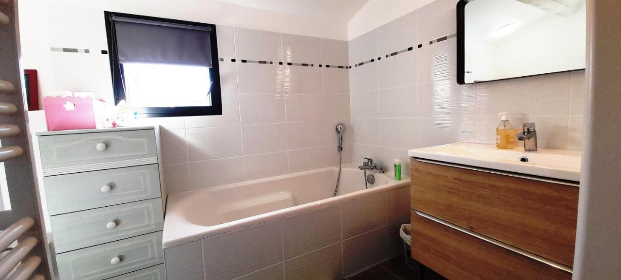 Villa Sandrine, Confortable Et Cosy Proche D'Aix En Provence Meyrargues Eksteriør billede